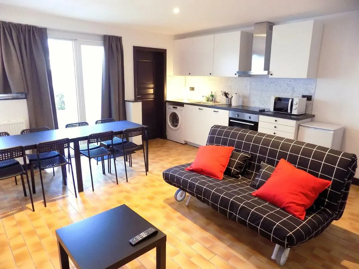 Maison Roosevelt - Charleroi Airport - Ideal Families 0*,
