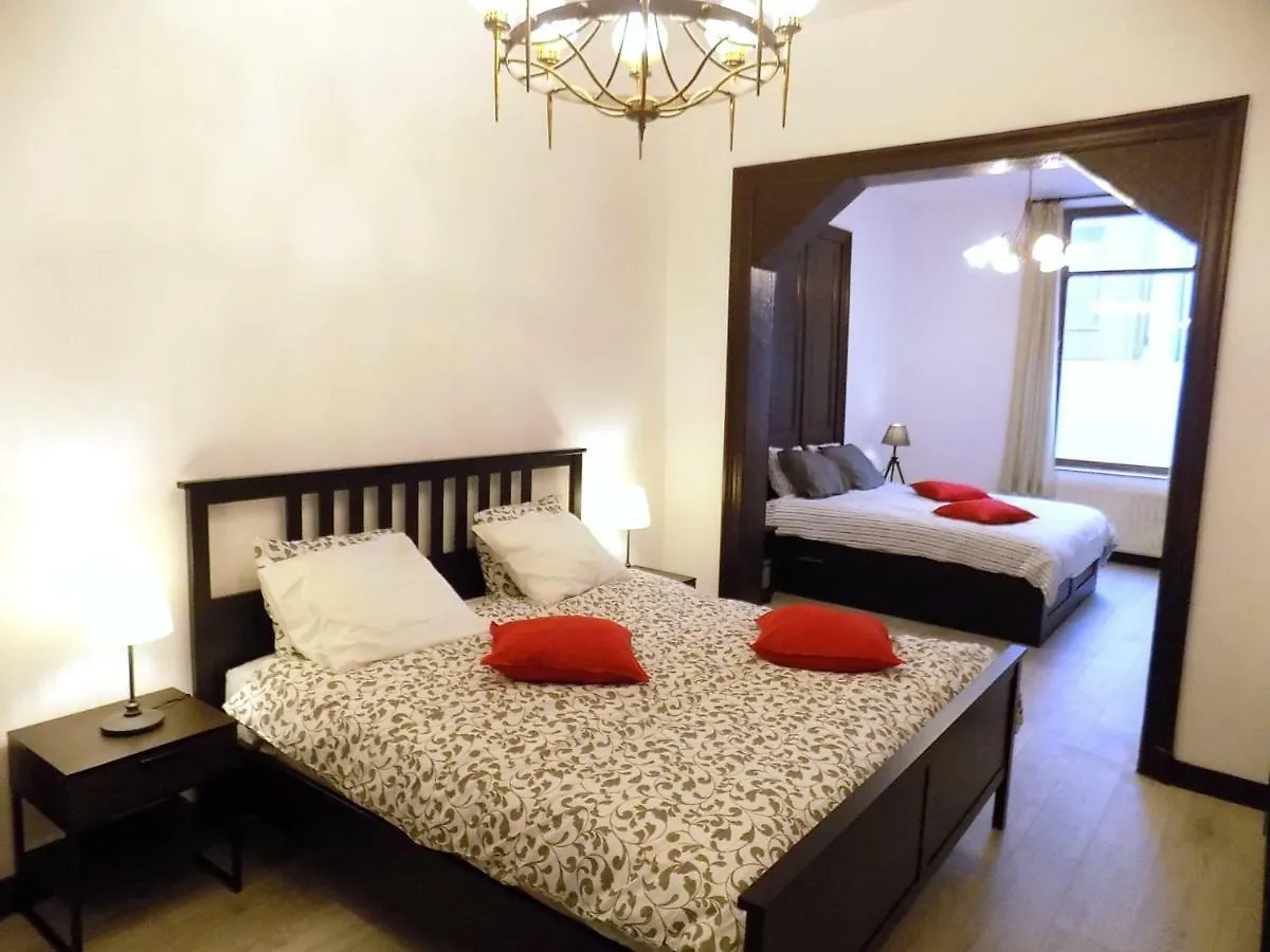 Maison Roosevelt - Charleroi Airport - Ideal Families Apartament