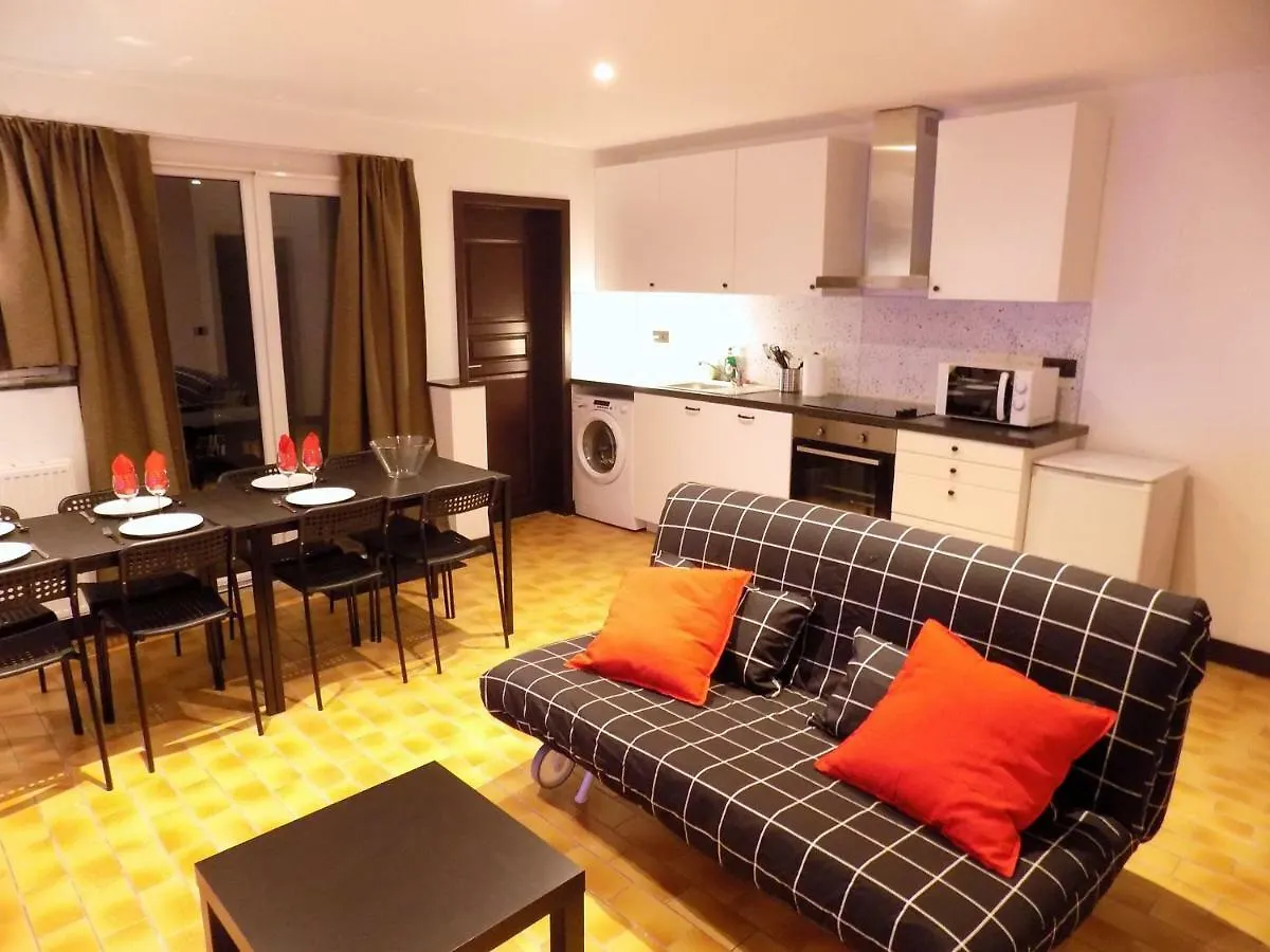 Apartament Maison Roosevelt - Charleroi Airport - Ideal Families