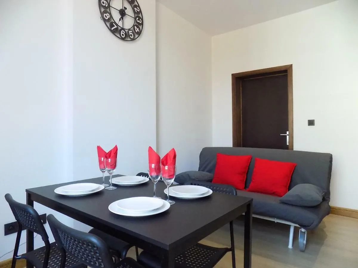 Apartament Maison Roosevelt - Charleroi Airport - Ideal Families Belgia